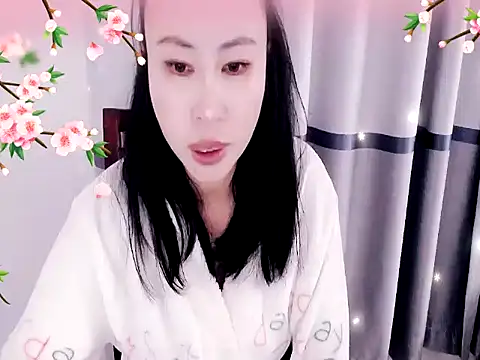 Snapshot of xiaoxuer chatting on December 2024 05:45:01 AM xiaoxuer online show from December 2024 05:45:01 AM