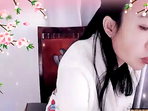 Snapshot of xiaoxuer chatting on December 2024 04:33:02 AM xiaoxuer online show from December 2024 04:33:02 AM