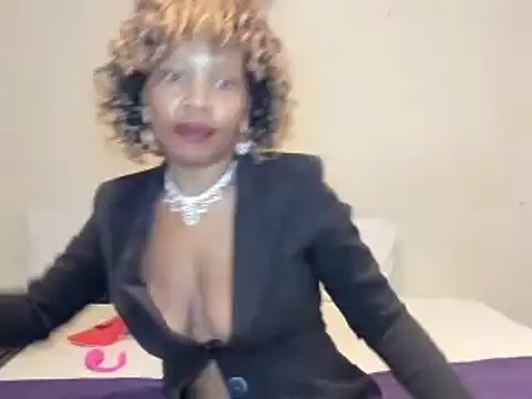Snapshot of AfricanSquirtingQueen chatting on May 2026 03:46:02 AM AfricanSquirtingQueen online show from May 2026 03:46:02 AM