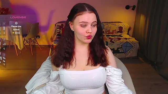 sensual me online show from October 2025 06:23:01 AM