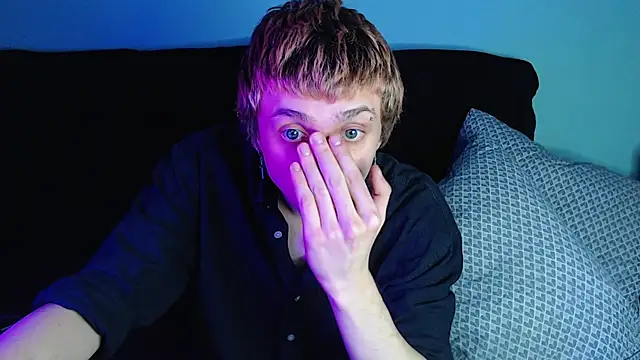 axxxturel online show from December 2024 07:24:01 PM