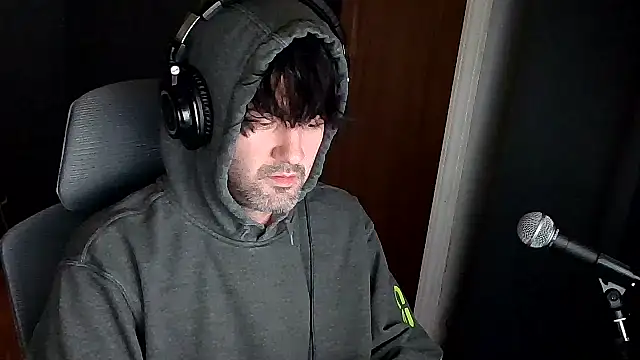 Stix Zadinia online show from March 2026 02:15:02 AM