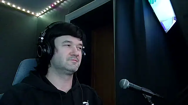 Stix Zadinia online show from April 2026 04:57:01 AM