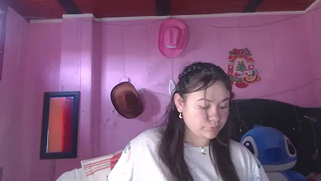 NikkiRous  online show from September 2025 12:48:01 PM