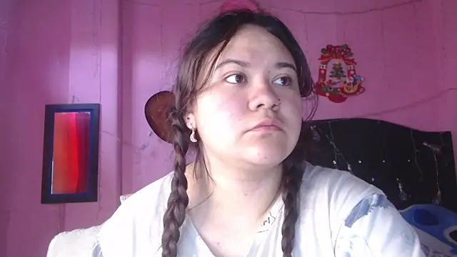 NikkiRous  online show from September 2025 12:43:02 PM