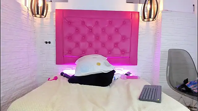 mia 099 online show from January 2025 01:37:02 AM