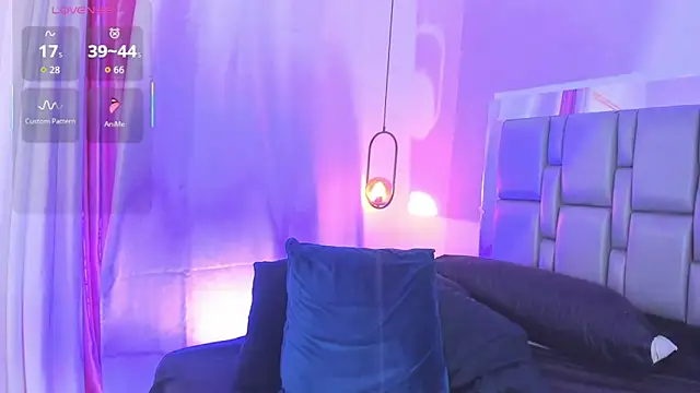 Emily Gil1 online show from December 2025 05:47:02 AM