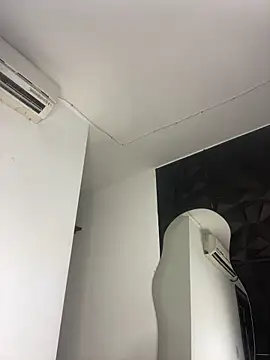 Snapshot of Ema_azel chatting on December 2024 01:43:02 PM Ema azel online show from December 2024 01:43:02 PM