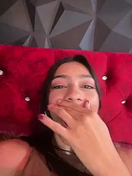 Snapshot of Ema_azel chatting on December 2024 05:12:01 PM Ema azel online show from December 2024 05:12:01 PM