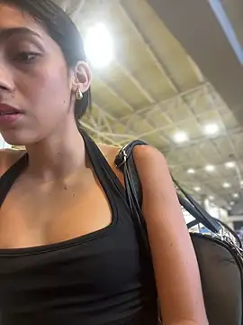 Snapshot of Ema_azel chatting on March 2025 03:58:02 PM Ema azel online show from March 2025 03:58:02 PM