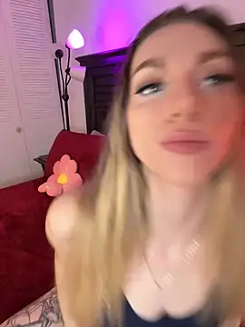 BrattyBae xo online show from February 2025 07:44:02 PM