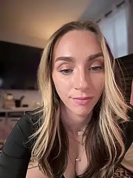 BrattyBae xo online show from January 2026 07:50:02 PM