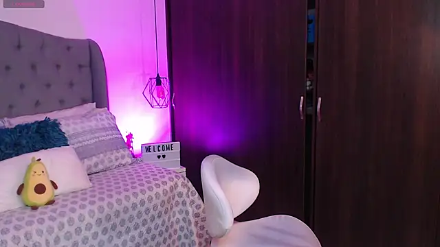 Snapshot of miaromanove_ss chatting on January 2025 06:58:02 AM miaromanove ss online show from January 2025 06:58:02 AM