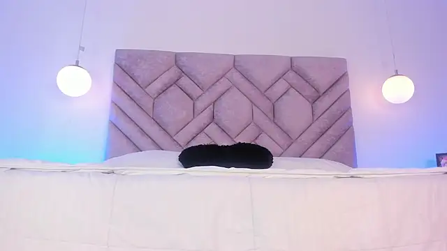 AilishBenson online show from January 2026 08:23:01 PM