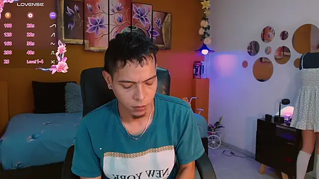 Snapshot of KokoAndRin chatting on January 2025 07:05:01 PM KokoAndRin online show from January 2025 07:05:01 PM