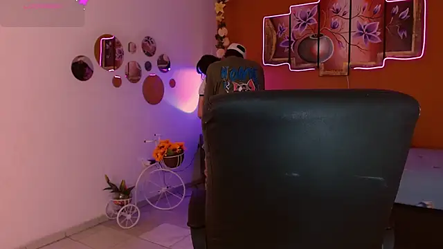 Snapshot of KokoAndRin chatting on January 2025 07:45:01 PM KokoAndRin online show from January 2025 07:45:01 PM