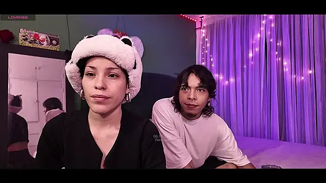 Snapshot of KokoAndRin chatting on November 2025 07:09:02 AM KokoAndRin online show from November 2025 07:09:02 AM