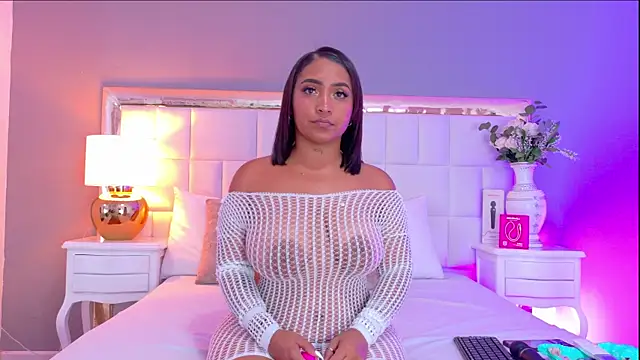 KateVenegas online show from September 2025 07:35:01 PM