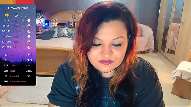 Ariellefoxy online show from December 2024 08:29:01 PM