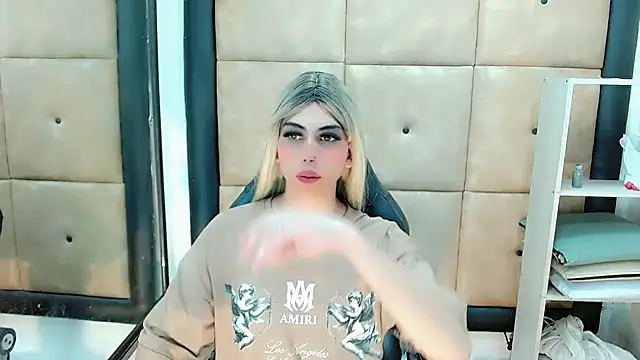 Daniela Pink  online show from February 2025 08:55:01 PM