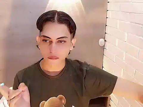 Daniela Pink  online show from January 2026 08:03:01 PM