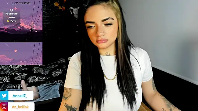 Anhell7 x online show from December 2025 08:03:01 PM