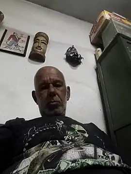 Snapshot of FabiQuilmes chatting on April 2026 02:31:01 AM FabiQuilmes online show from April 2026 02:31:01 AM