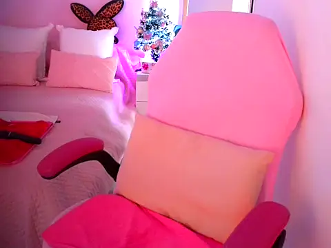 aubade246 online show from November 2025 01:32:02 PM