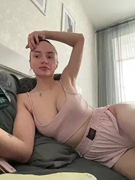 Snapshot of Kristis43 chatting on February 2026 08:57:02 AM Kristis43 online show from February 2026 08:57:02 AM