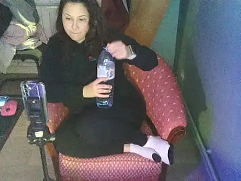 minette-sexy online show from February 2025 09:01:01 PM