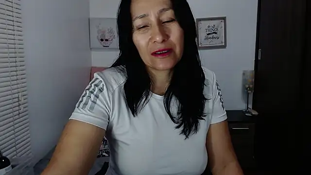 Maira B online show from February 2026 11:47:02 AM