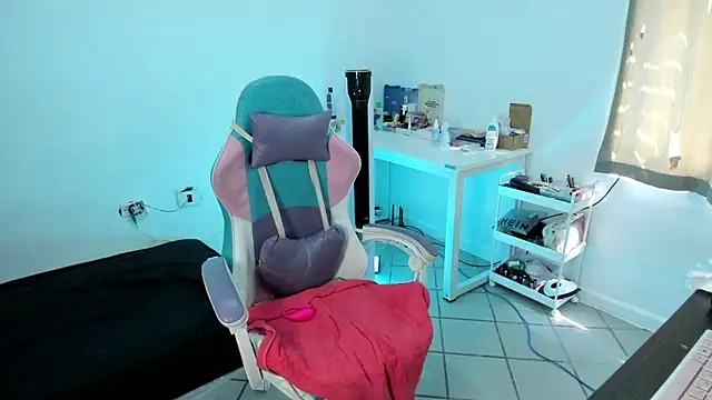 WandaDoll online show from March 2025 02:23:01 PM