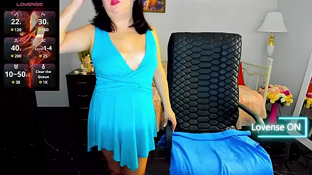 Julia Dean online show from January 2025 01:02:01 PM