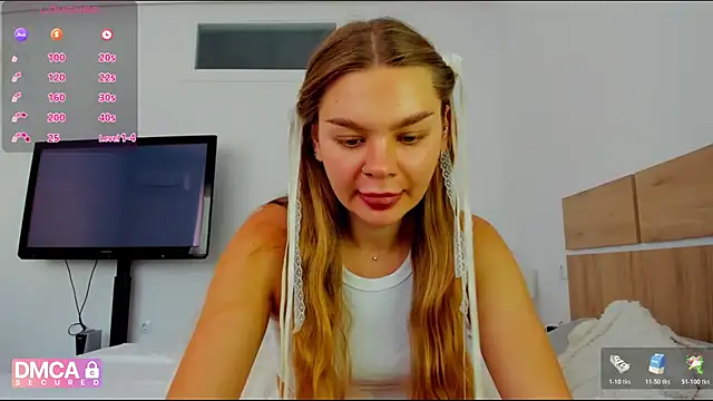 Snapshot of Molly_sweetie chatting on May 2026 06:29:01 AM Molly sweetie online show from May 2026 06:29:01 AM