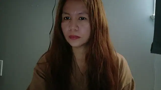 Snapshot of XLennaMX chatting on February 2026 08:12:01 PM XLennaMX online show from February 2026 08:12:01 PM