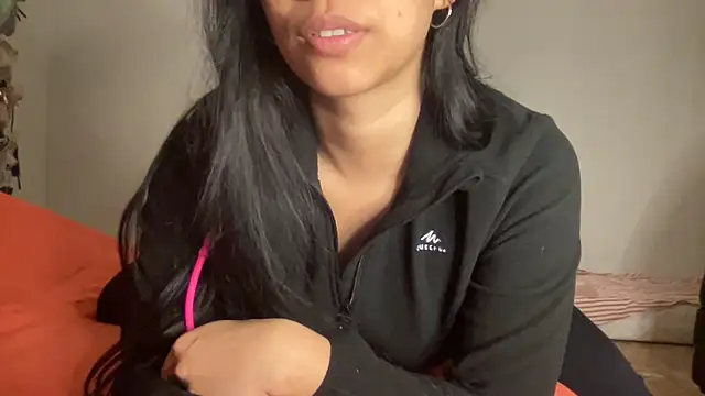 Snapshot of Dulce_latingirl chatting on March 2025 09:47:02 PM Dulce latingirl online show from March 2025 09:47:02 PM