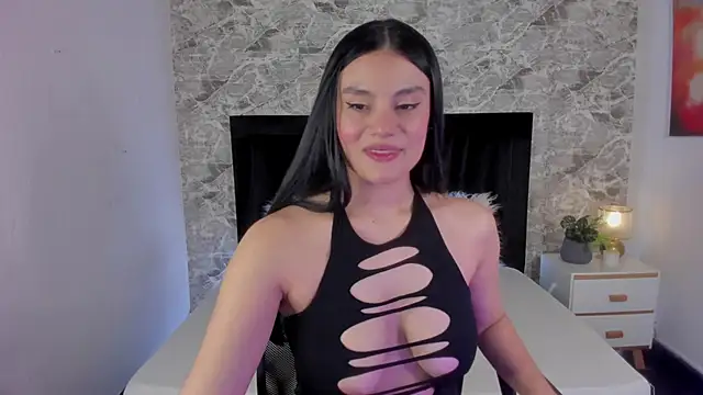 Maylin Garcia online show from October 2025 07:00:01 PM