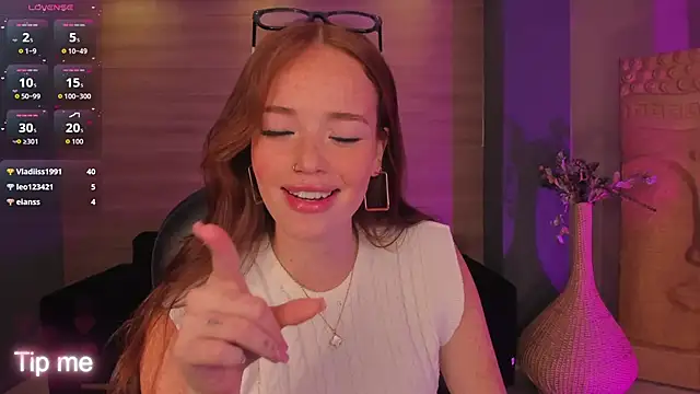 CorinneRusso online show from April 2026 01:41:01 PM