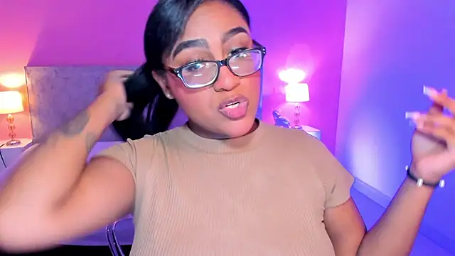 BlakmillerrGilson online show from November 2025 07:58:01 PM