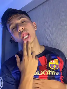 Leonarrrd 01 online show from February 2025 02:33:01 AM