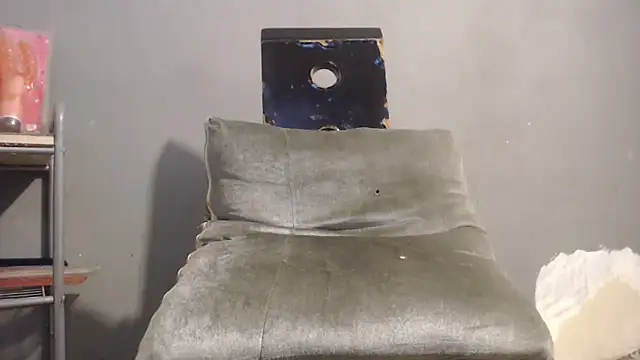 Amazing12inch online show from October 2025 01:22:01 AM