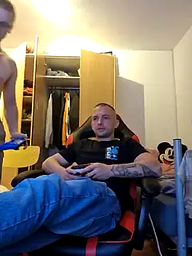 Snapshot of magicSeX4You chatting on October 2025 09:45:01 PM magicSeX4You online show from October 2025 09:45:01 PM