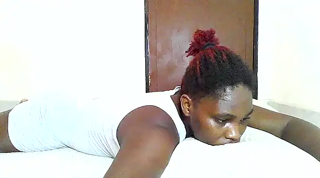 Snapshot of SexyKimberly23 chatting on February 2025 05:16:01 AM SexyKimberly23 online show from February 2025 05:16:01 AM