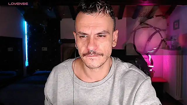 Snapshot of cek_186 chatting on December 2024 07:23:01 PM cek 186 online show from December 2024 07:23:01 PM