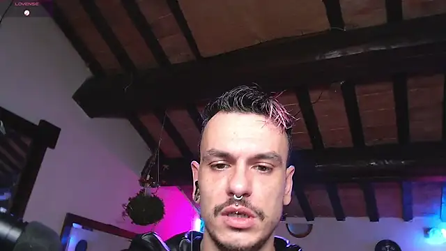 Snapshot of cek_186 chatting on December 2024 05:21:01 PM cek 186 online show from December 2024 05:21:01 PM