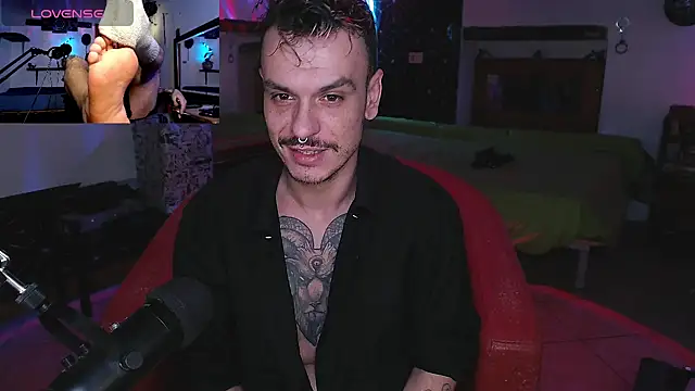 Snapshot of cek_186 chatting on December 2024 04:30:02 PM cek 186 online show from December 2024 04:30:02 PM