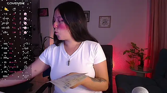 Lexie Thompson10 online show from March 2025 04:05:02 AM