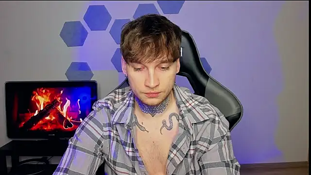 Chris Tyson online show from March 2025 01:21:02 AM