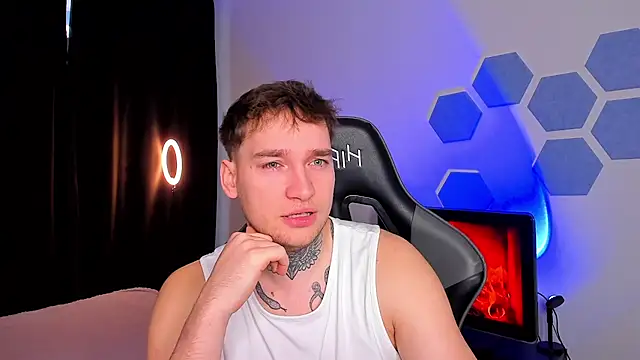 Chris Tyson online show from November 2025 08:28:01 AM