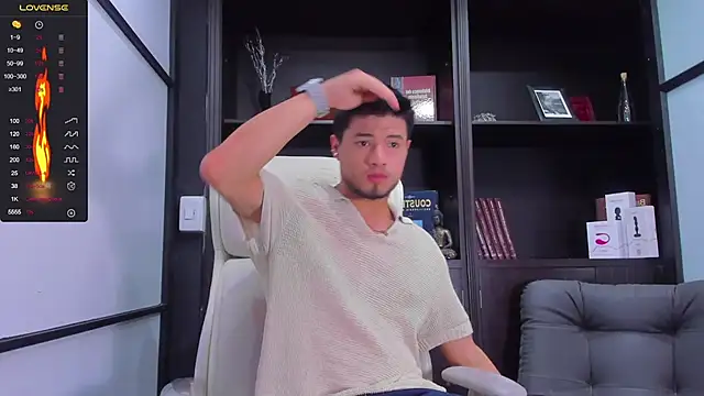 EdwardRoss  online show from February 2025 08:00:01 PM